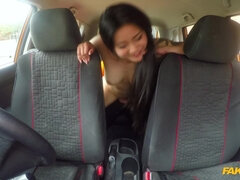 Asiatique, Noire, Voiture, Naturelle, Petite femme