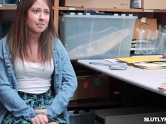 Blondine, Braunhaarige, Fingern, Hardcore, Masturbation, Natürlichen titten, Büro, Dürr
