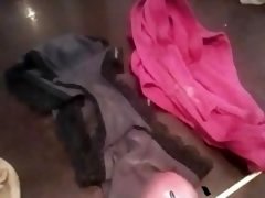 Дрочит, Трусики, Украденные видео