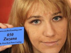 Gros cul, Grosse bite, Blonde, Sucer une bite, En levrette, Seins naturels, Adolescente, Nénés