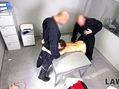 Schlampe, Blasen, Tschechisch, Hardcore, Polizei, Realität, Ablutschen, Titten