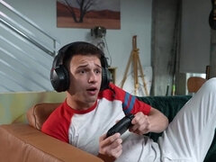 Tussi, Blasen, Braunhaarige, Kehlenfick, Spassig, Handjob, Pornostars, Titten