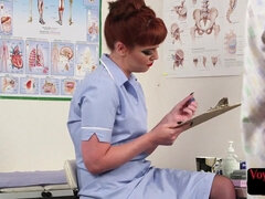 イギリス人, 着衣女と全裸男, エロティック, フェティッシュ, Hd, 赤毛, ストッキング, のぞき