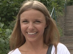 Blonde, Sucer une bite, Branlette thaïlandaise, Pov, Rasée, Maigrichonne, Adolescente, Serré