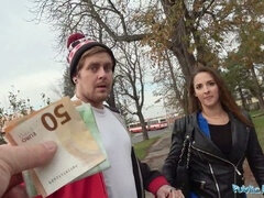 Leie, Blasen, Braunhaarige, Geld, Im freien, Öffentlich, Realität, Schlucken