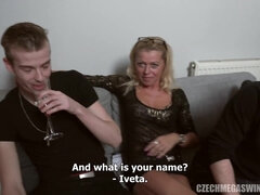 Leie, Grosser arsch, Grosse titten, Blasen, Tschechisch, Masturbation, Party, Swingers