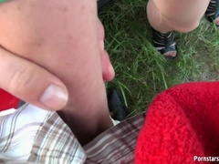 Sperma shot, Sperma in gezicht, Naakt, Buiten, Pissen, Gezichtspunt, Kousen, Nat