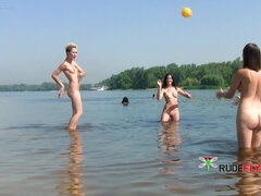 Enthousiasteling, Strand, Bruinharig, Fetisj, Nudist, Openbaar, Tiener, Bekijker
