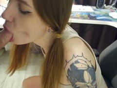 Enthousiasteling, Pijpbeurt, Sperma, Sperma in mond, Spel, Gezichtspunt, Zuigen, Tatoeage