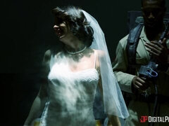 Anaal, Grote mammen, Pijpbeurt, Bruinharig, Sperma in mond, Hondjeshouding, Groepseks, Reusachtig