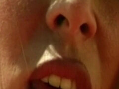 Grote mammen, Blond, Lesbisch, Masturbatie, Buiten