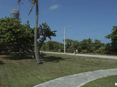 Любители, Американки, Спальня, В машине, Ласковые ручки, Мастурбация, На природе, От первого лица