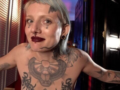 Gros cul, Blonde, Seins naturels, Chevaucher, Solo, Dénudage, Adolescente, Nénés