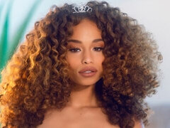 In den arsch, Braunhaarige, Fingern, Klaffend, Masturbation, Rasiert, Solo, Jungendliche (18+)