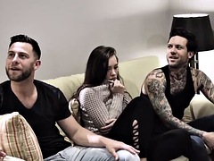 In den arsch, Blasen, Doppelpenetration, Extrem, Aufs gesicht abspritzen, Fetisch, Handjob, Hardcore