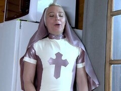 Минет, Постарше, Милф, Монашка, Короткая стрижка, Испанки, Сиськи, Униформа