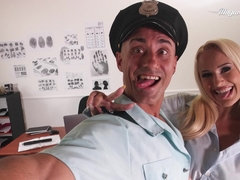 Chica, Entre bastidores, Culo grande, Tetas grandes, Rubia, Tetona, Peludo, Estrella porno