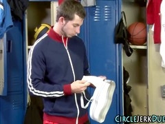 Muscular twink shoots solo load in steamy jerk-off session