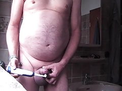 Fun with my electric toothbrush
