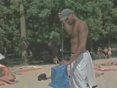 What does a gay teen 18+ at beach