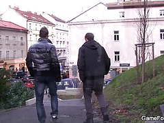 Gay dude picks up hetero tourist in Prague