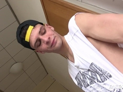 Flavio Conroy - Smoking - Hand-Job