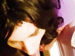 I love to suck Cock :)