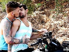 Gay anal on the quad - Seth Knight, Ty Mitchell