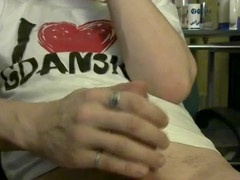 Gay guys enjoying camming and masturbating on gay cams