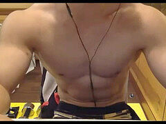 Vic, the Taiwanese muscle gym coach, flexes on webcam and masturbates