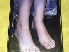 Cum on Kristen Stewart Sexy Feet