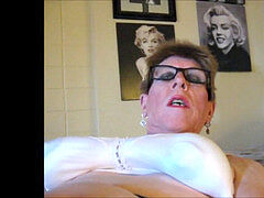 JOANNE ram - ginger-haired TRANZLESBIAN super-bitch