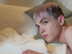 Mischievous mary duo has oral jobs and jizz on web cam