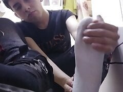 ENJOY MY SWEATY FEET WITH CUMSHOT