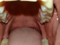 Mouth fetish shows his mouth