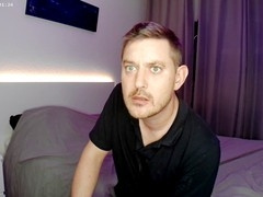 Hunk enjoying big cock stroking in high-definition videos