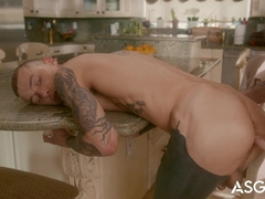 Contorted Hoss Kado Gets What He Wants - How Will The Story End?