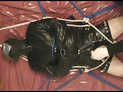 Cumcontrol in straitjacket