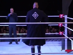 Hot Wrestling Men: Banks vs Walter