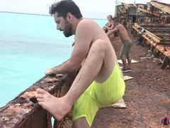 Erotic adventure on a Caribbean shipwreck