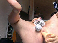 ultra-kinky ballstretcher onanism