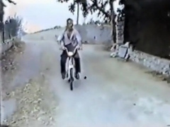 My Vintage - Le Garcon Pres De La Piscine