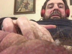 Muscular bears and amateur hunks flex their big muscles in hot action