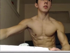 Gorgeous muscle teenager on chaturbate