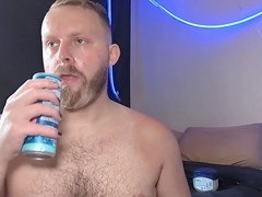 Manly bear enjoys dominating with his big cock and receiving a messy facial