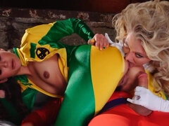 Enthousiasteling, Aangekleed, Diep in de keel, 1 man 2 vrouwen, Trio