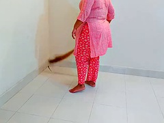 Fucking a beautiful milf maid in hijab in Pakistan - big ass and huge tits