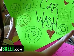 Watch Cheerleader Flashes Titties & Get Pounded in Car Washing - POV