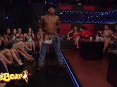 Well-proportioned fiancée's blowjob porn