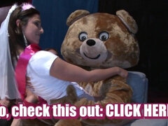 Culo grande, Verga grande, Tetas grandes, Cfnm, Bailar, Interracial, Madres para coger, Orgía